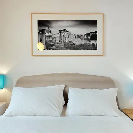 Apartment Ych-farnese Charme