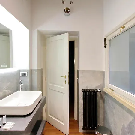 Ych-farnese Charme Apartment *